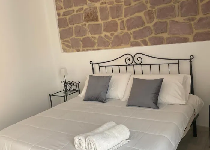 Appartement Ucuppu Civico16 *